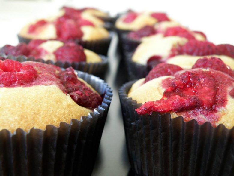 Muffins med hallon och lakrits • Heavenly Cupcake