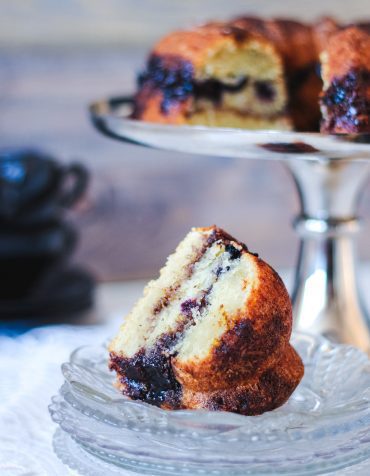 coffee cake med blåbär ock kokos