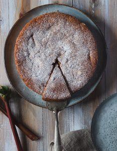 rabarberkaka med kardemumma