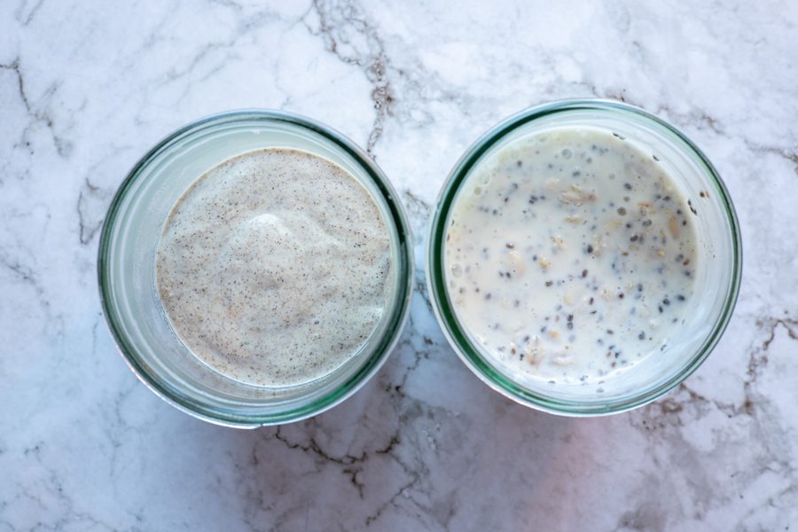 mixad overnight oats i en bruk och omixad i en annan